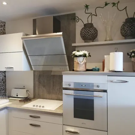 T2 Imperial Apartment