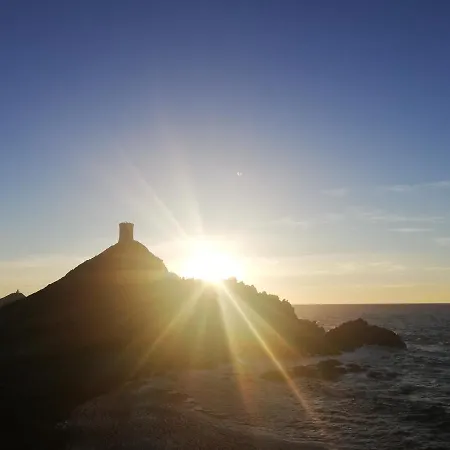 T2 Imperial Apartment *