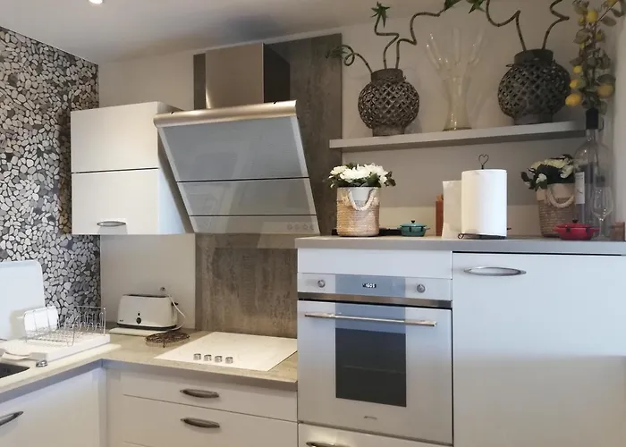 T2 Imperial Apartment